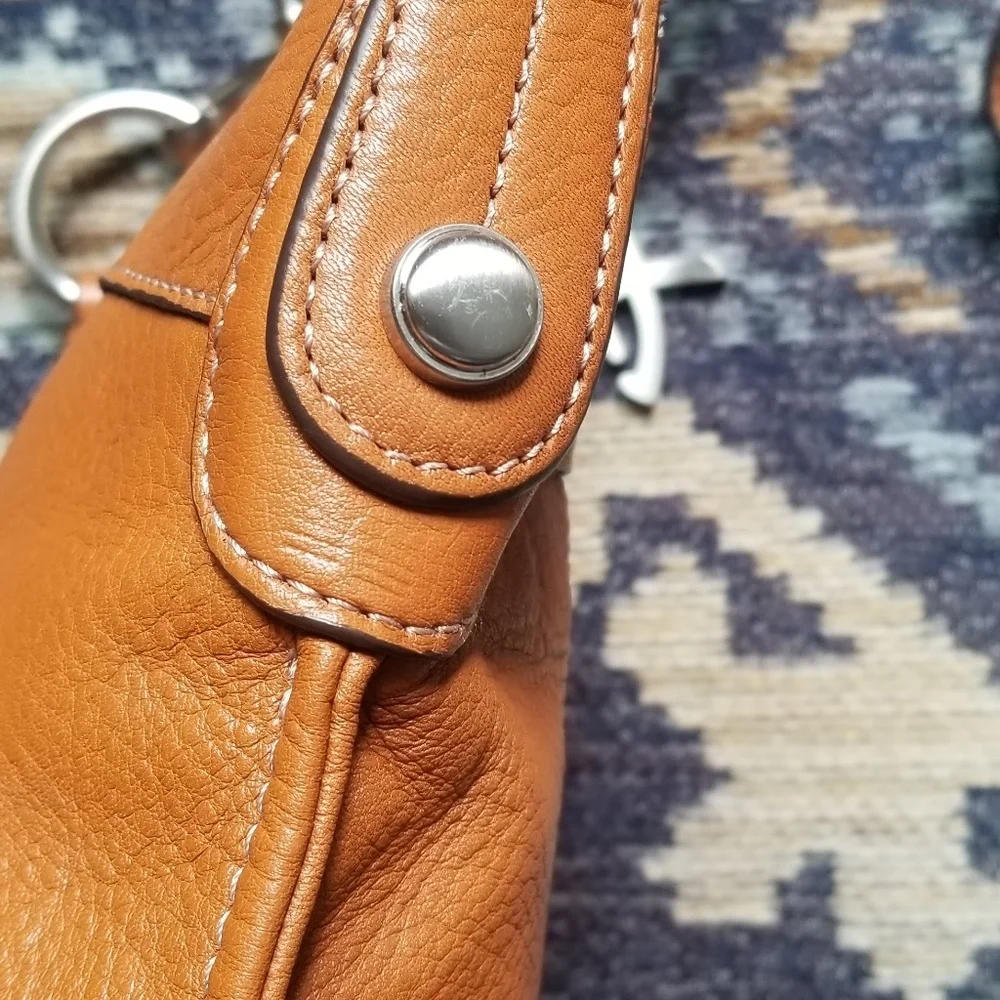 B. Markowsky Leather Brown Crossbody - Picture 8 of 9